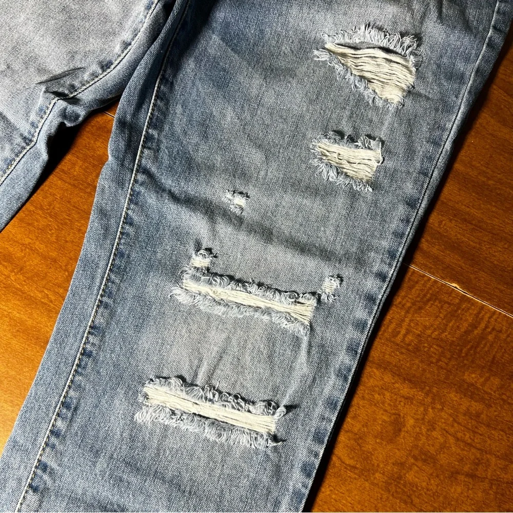 Flamingals | Women’s Jeans | Size M | Crop Ripped Raw Hem | Distressed Mom Pants - Picture 2 of 9